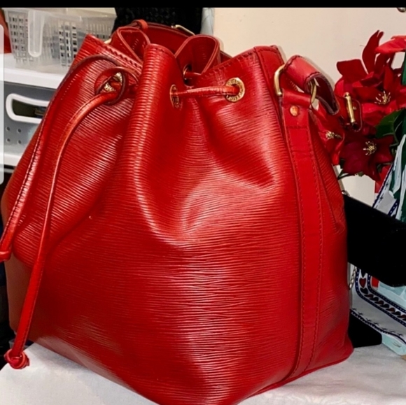 Louis Vuitton Handbag